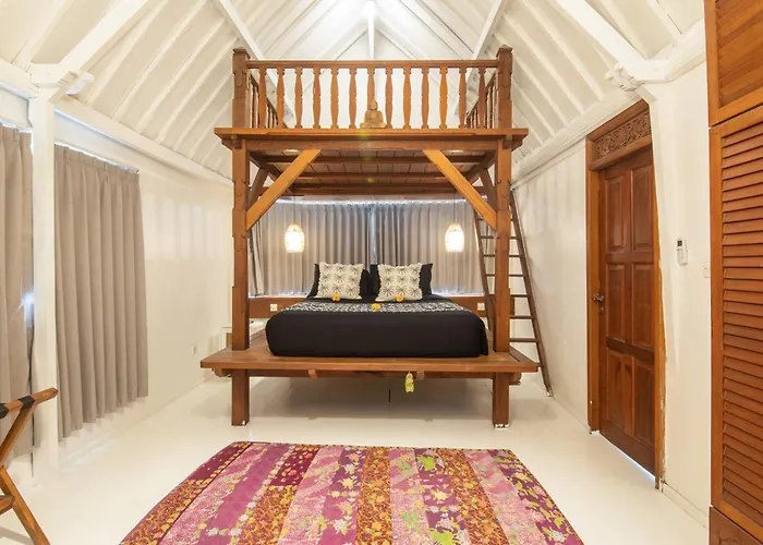 Monroe 3br Luxury With Concierge Netflix Private Pool 900m To Villa Seminyak