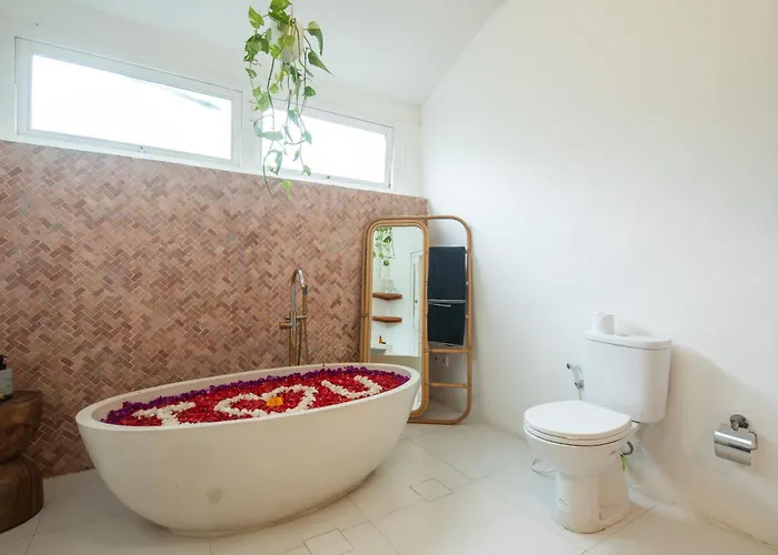 Monroe 3br Luxury With Concierge Netflix Private Pool 900m To Villa