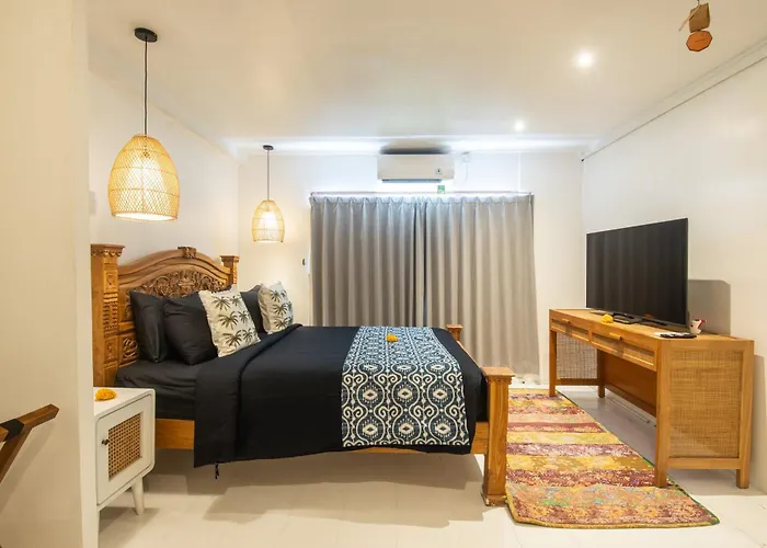 Monroe 3br Luxury With Concierge Netflix Private Pool 900m To Villa Seminyak